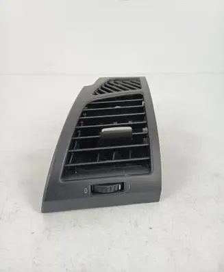 BMW 1 E82 E88 Dashboard side air vent grill/cover trim 7059187