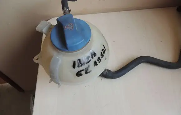 Seat Ibiza III (6L) Coolant expansion tank/reservoir 600121407