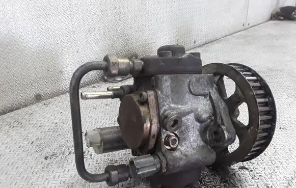 Toyota Avensis T250 Fuel injection high pressure pump 221000G010 HU2940000060