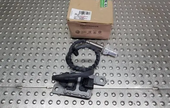 Audi Q5 SQ5 8R Lambda probe sensor S26371167 8R0907807R 8R0907807L