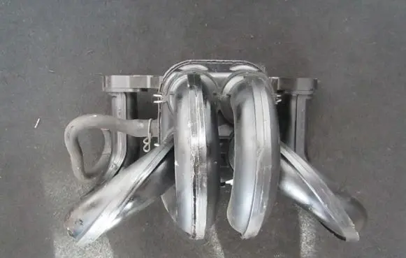 Toyota Yaris Intake manifold