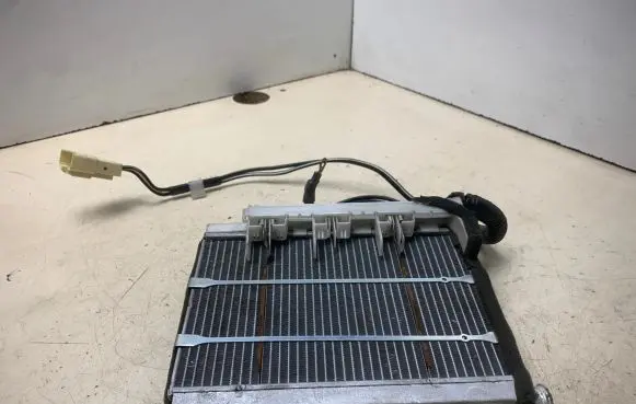 Toyota Corolla Verso AR10 Heater blower radiator