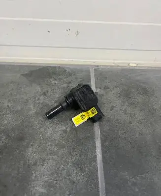 Opel Corsa F Vacuum valve 9824452280