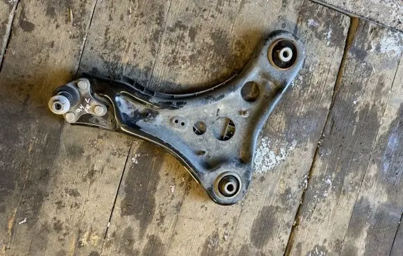 Audi Q4 Sportback e-tron Front lower control arm/wishbone 1EA407151A