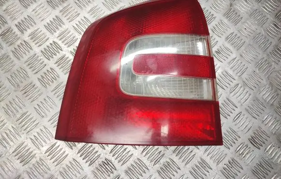 Skoda Octavia Mk2 (1Z) Rear/tail lights 1Z9945095