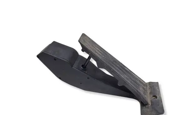 BMW 1 E81 E87 Accelerator throttle pedal 