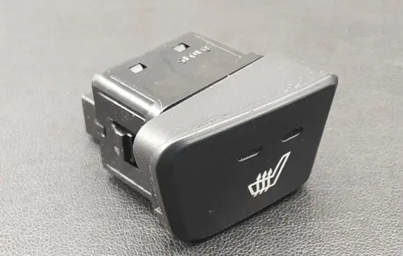 Hyundai i30 Seat heating switch 933302L000 933302L000WK