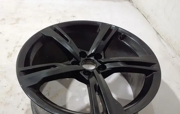 Audi A5 R19 alloy rim 8W0071499B