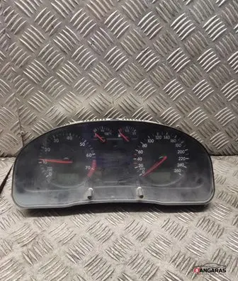 Volkswagen PASSAT B5 Speedometer (instrument cluster) 09051940090