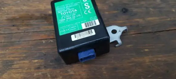 Toyota Prius+ (ZVW40) Door control unit/module 8974047031