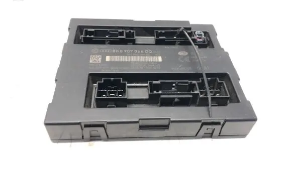 Audi A4 S4 B8 8K Comfort/convenience module 8K0907064DQ
