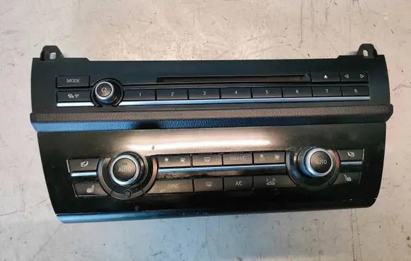 BMW 5 F10 F11 Climate control unit 9352761