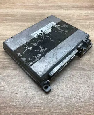 Renault Laguna I Engine control unit/module ECU 7700860308 S101725111B 7700867285