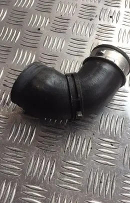 Skoda Octavia Mk2 (1Z) Air intake hose/pipe