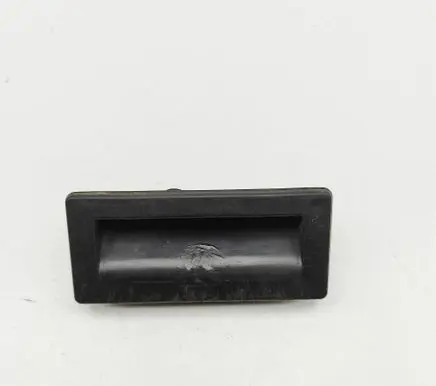 Skoda Octavia Mk3 (5E) Tailgate/boot open switch button 3V0827566 3V082756602