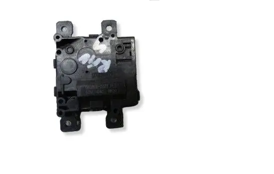 Toyota RAV 4 (XA50) Air flap motor/actuator 0638002031 04C9820