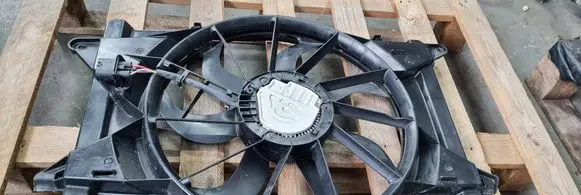 Chrysler Pacifica Radiator cooling fan shroud 68217321AC F00HX3G030 17112022