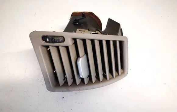 Volvo XC90 Dash center air vent grill 3409399