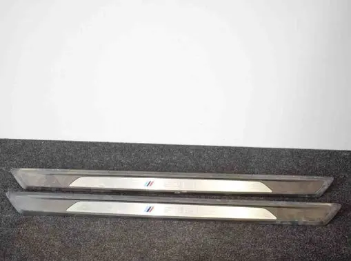 BMW 2 F22 F23 sill trim set (inner) 8060731