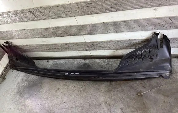 Wiper trim