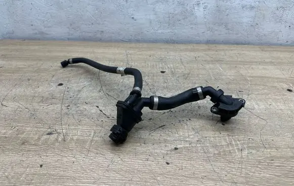 BMW 6 F06 Gran coupe Breather hose/pipe 72352170 32W15