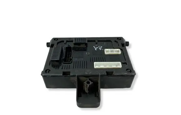 Renault Clio III Comfort/convenience module 8200652284 281187747A