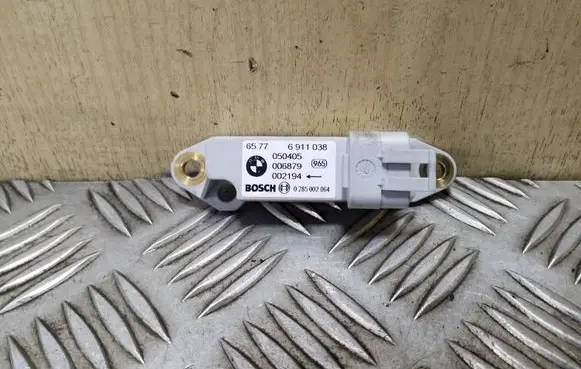 BMW X5 E53 Airbag deployment crash/impact sensor 65776911038 6911038 0285002064