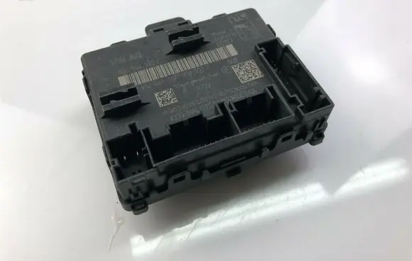 Volkswagen Golf VII Other control units/modules 5Q0959592F G2011