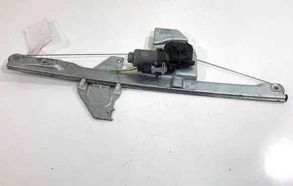 Peugeot Partner Front door window regulator with motor 402104B