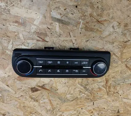 KIA Xceed Climate control unit 97250CR000