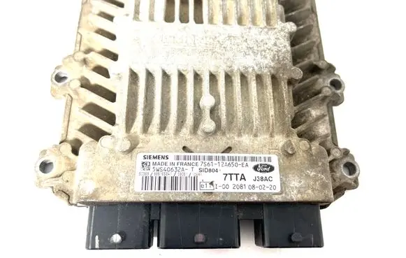 Ford Focus Engine control unit/module 7S6112A650EA 5WS40632AT