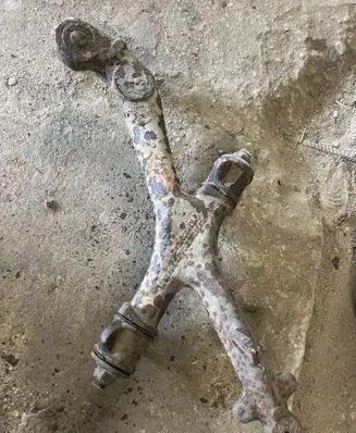 Renault Master II Front lower control arm/wishbone