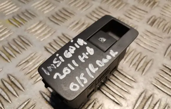 Opel Insignia A Electric window control switch 13301888