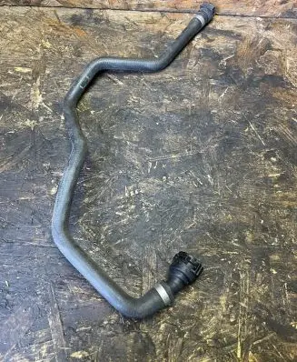 BMW 5 F10 F11 Engine coolant pipe/hose 7809819