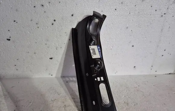 Fiat Multipla Fender mounting bracket 51770054