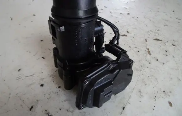 BMW 5 F10 F11 Throttle valve 13547810752