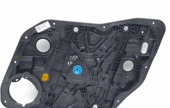 KIA Niro Front window lifting mechanism without motor 82480AT060 K06V001