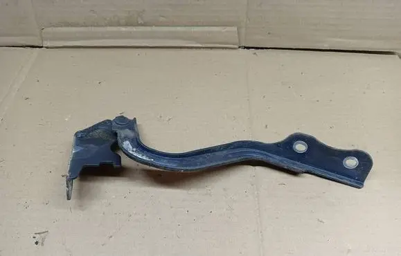 Suzuki Swift I Engine bonnet/hood hinges 792M