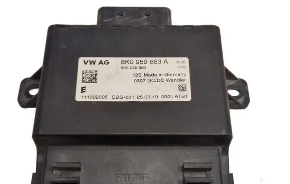 Volkswagen PASSAT B6 Power management control unit 8K0959663A 111002005 8K0959663