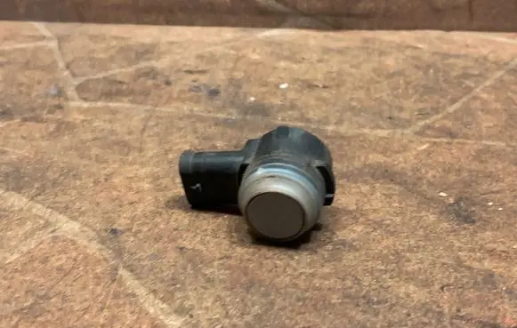 Mercedes-Benz E C207 W207 Parking PDC sensor A0009059300