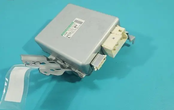 Toyota Auris 150 Central body control module 89650-02640 IMPRK1436077