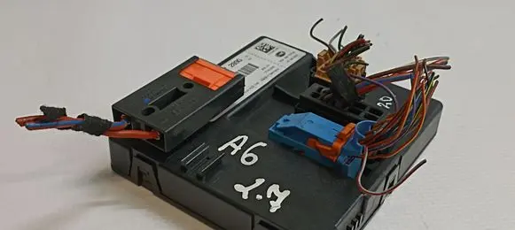 Audi A6 S6 C6 4F Comfort/convenience module 4F0907289G