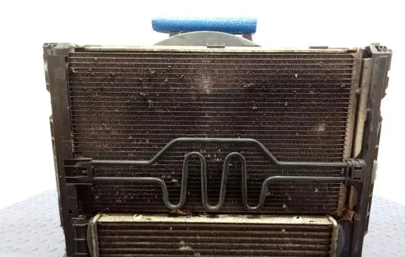 BMW X1 E84 Coolant radiator 6937515