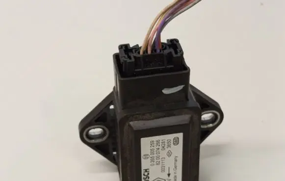 Renault Megane II ESP acceleration yaw rate sensor 8200074266 0265005259