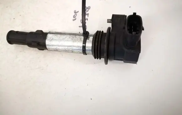 Cadillac CTS High voltage ignition coil 0221604104 12583514
