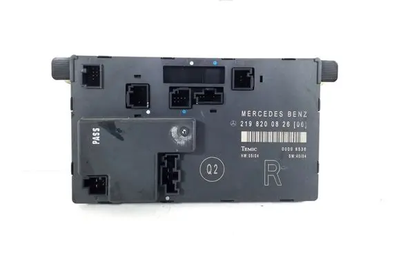 Mercedes-Benz CLS C219 Door control unit/module A2198200826