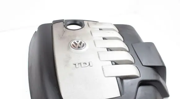 Volkswagen Touareg I Engine cover (trim) 070103927
