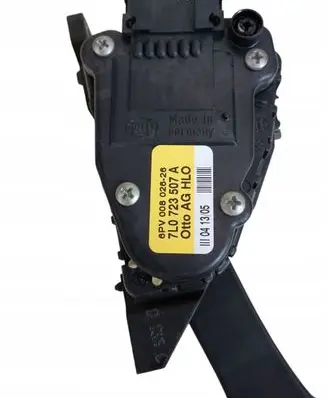 Porsche Cayenne (9PA) Accelerator throttle pedal 7L0723507A
