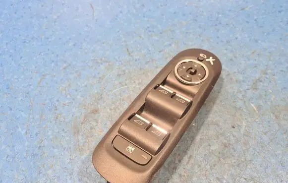 Ford Mondeo MK IV Folding roof switch 7S7T14A132BC
