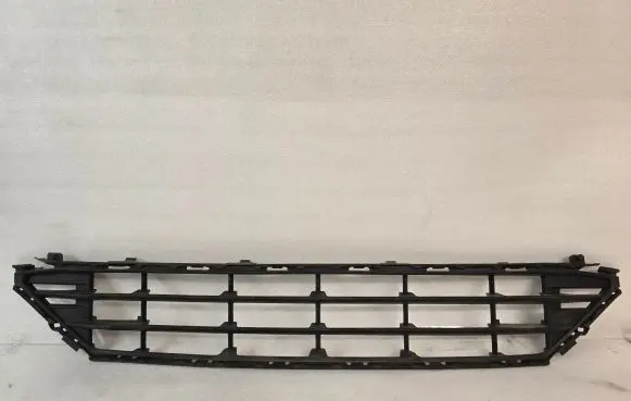 Volvo XC60 Front bumper lower grill 32296070